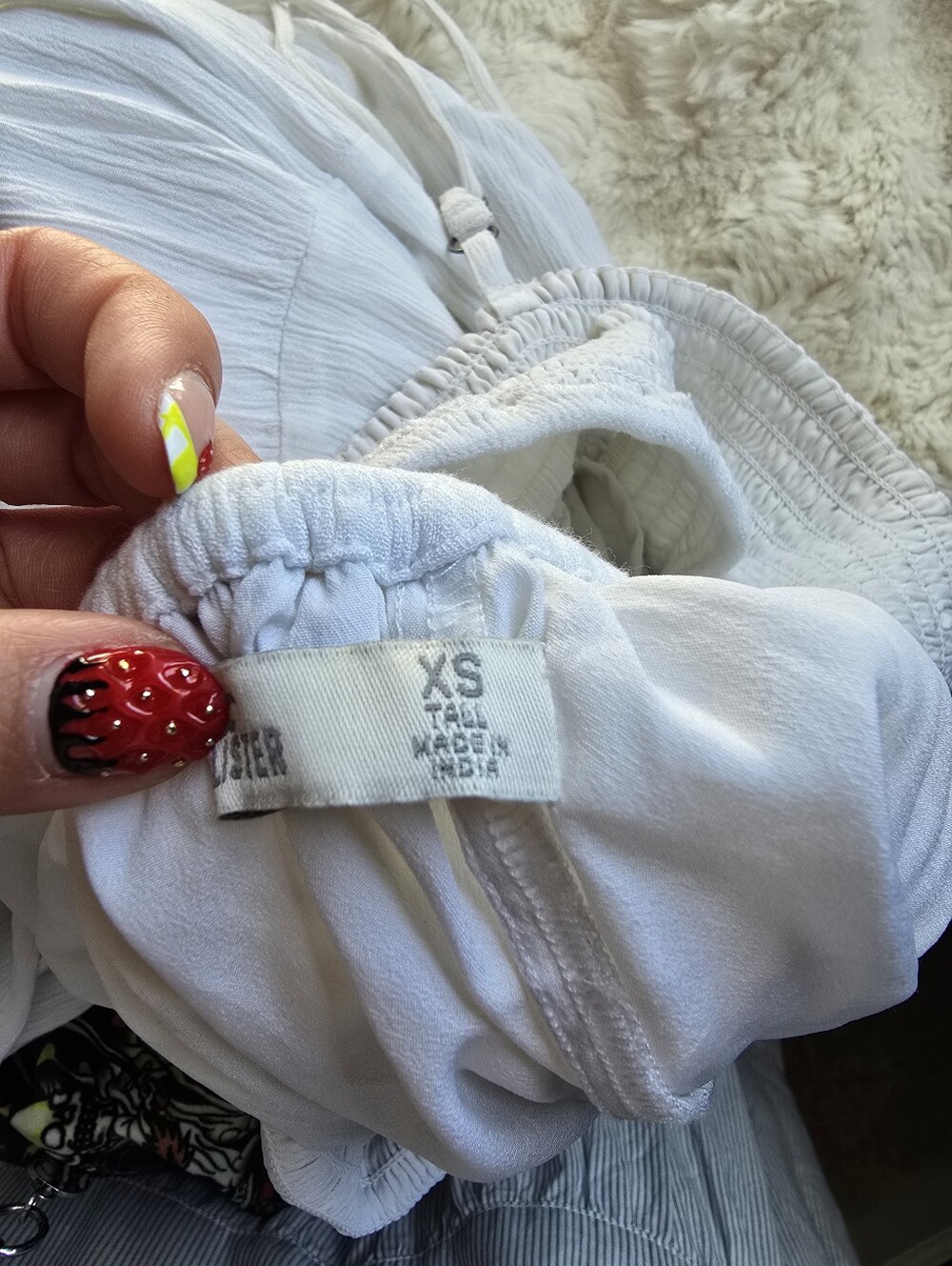 Hollister Flocked White Sundress with Blue Floral Embroidery And Pockets - Picture 5 of 5